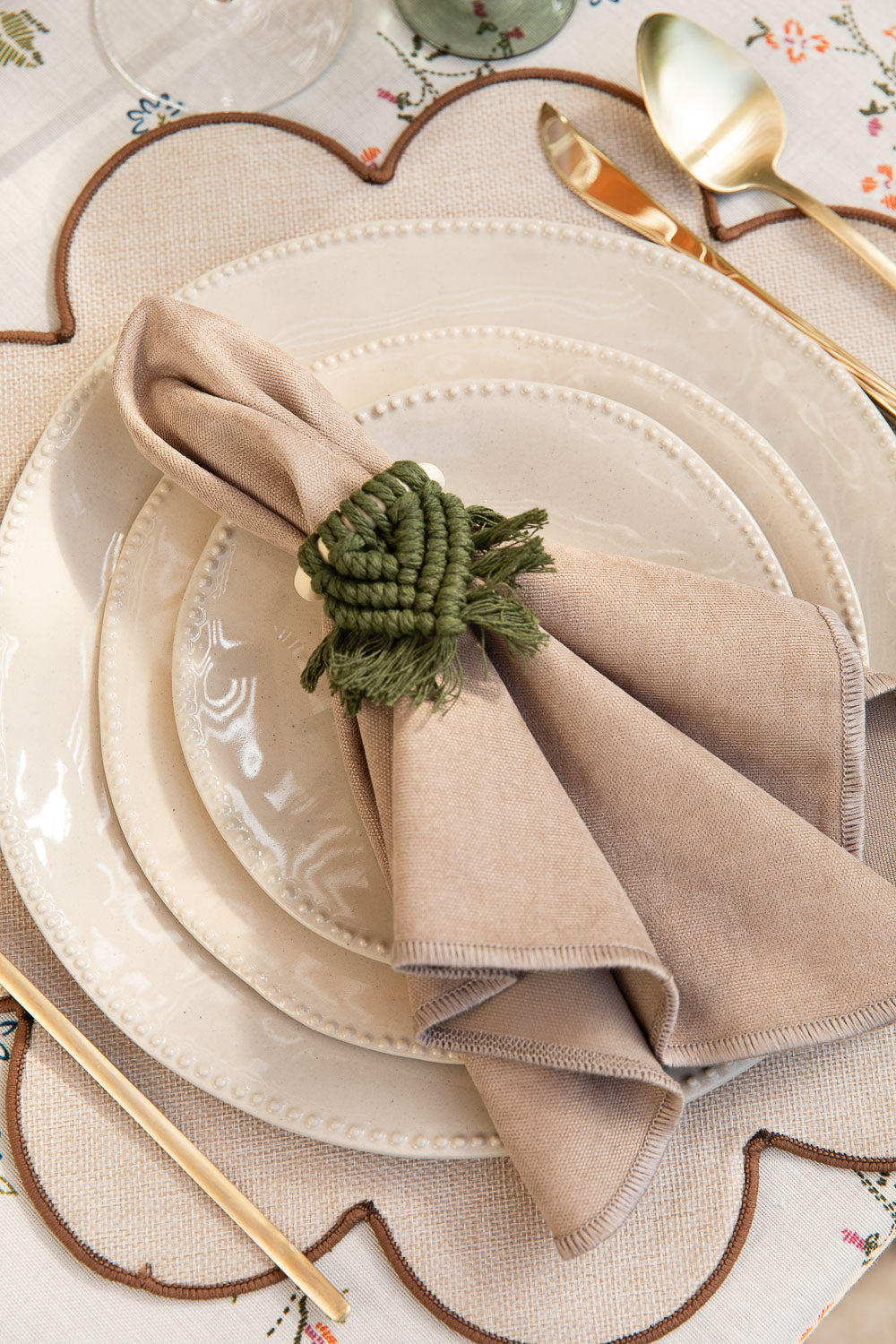 חבק מקרמה ירוק