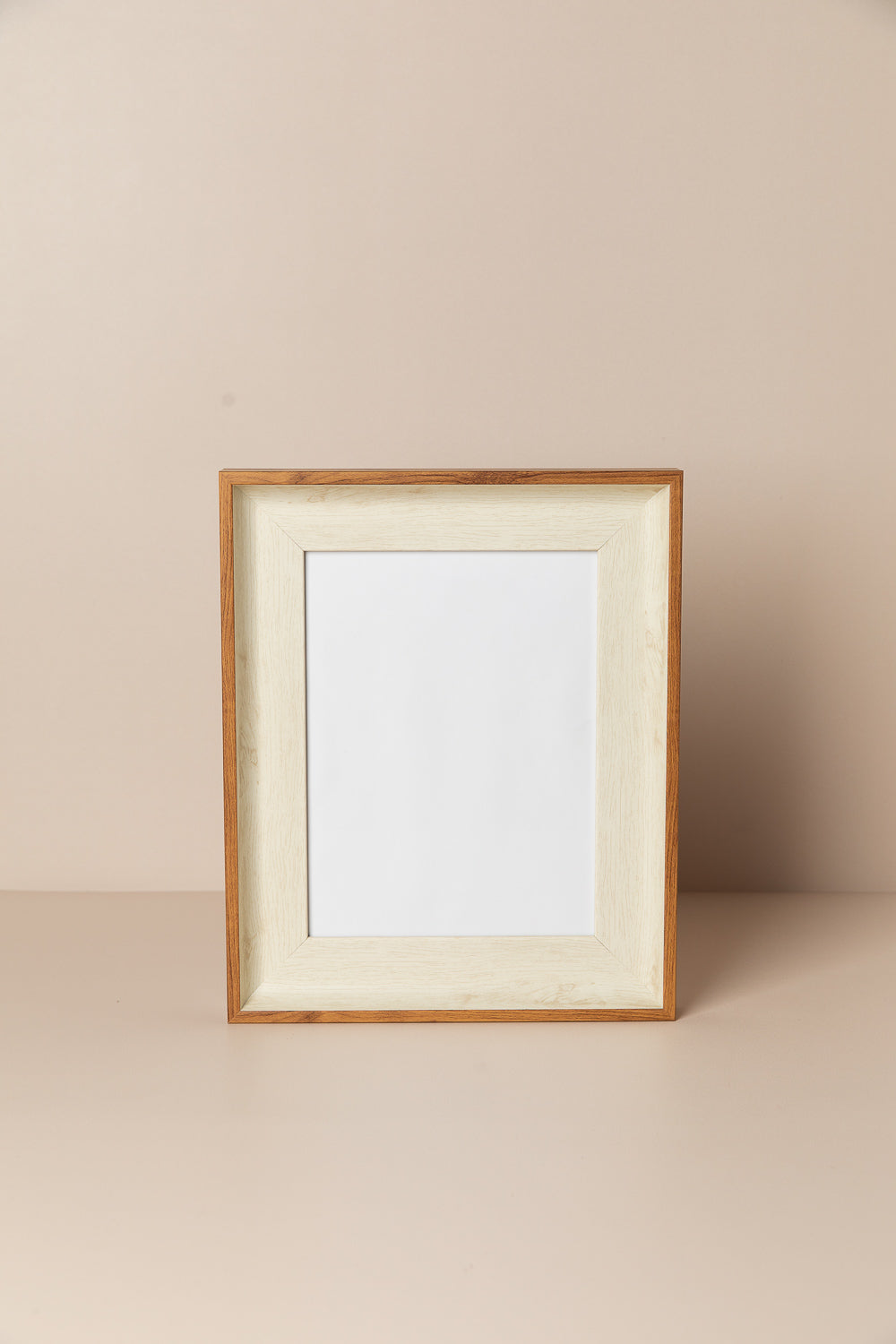 מסגרת קרם עבה לתמונה