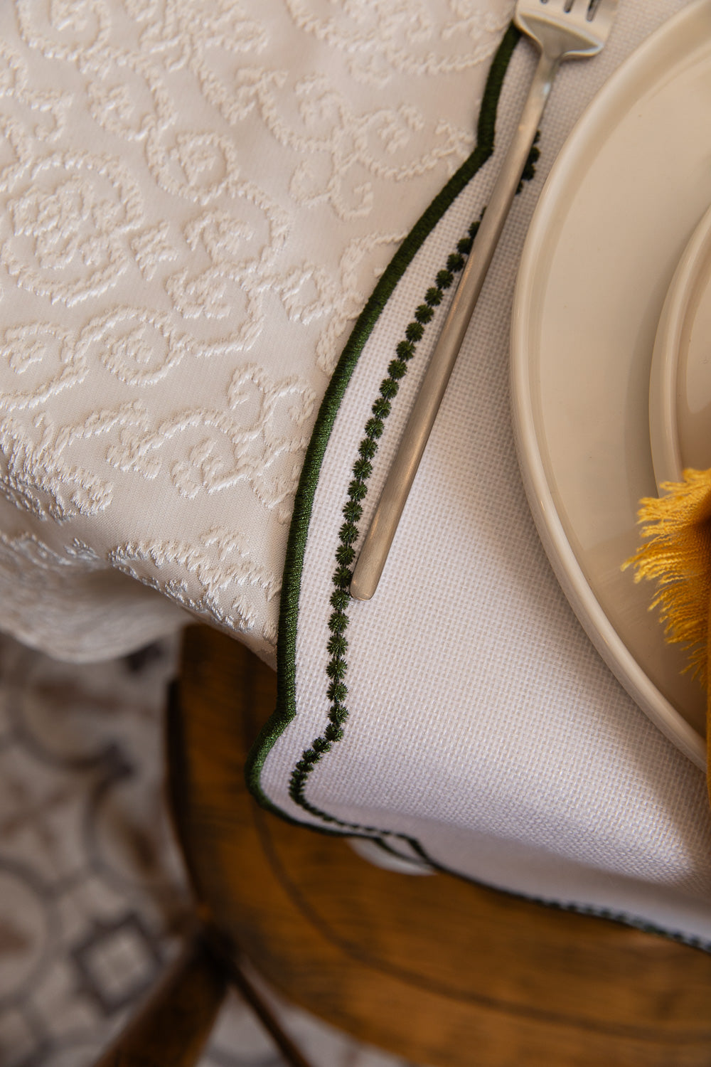 מפה מרסיי לבן עגול