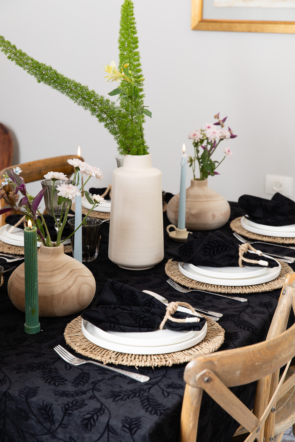 מפה קטיפה שחור מאוייר מרו