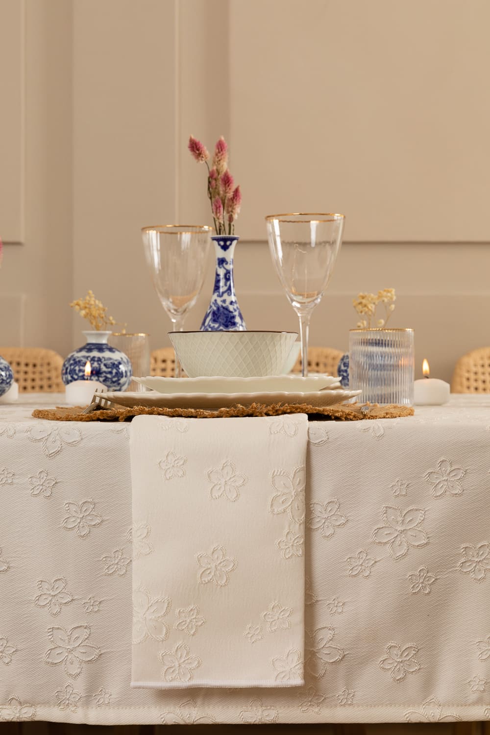 מפה אניס לבן מרובע