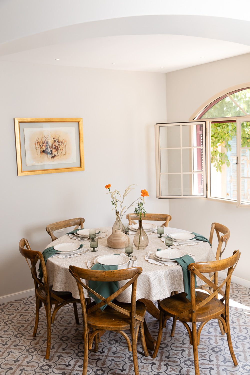 לינן קפה עגול