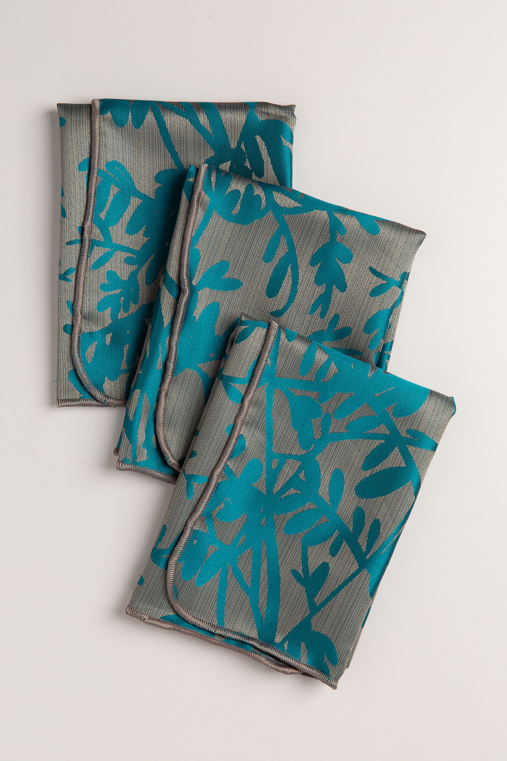 מארז דמוי פשתן וגבעולים