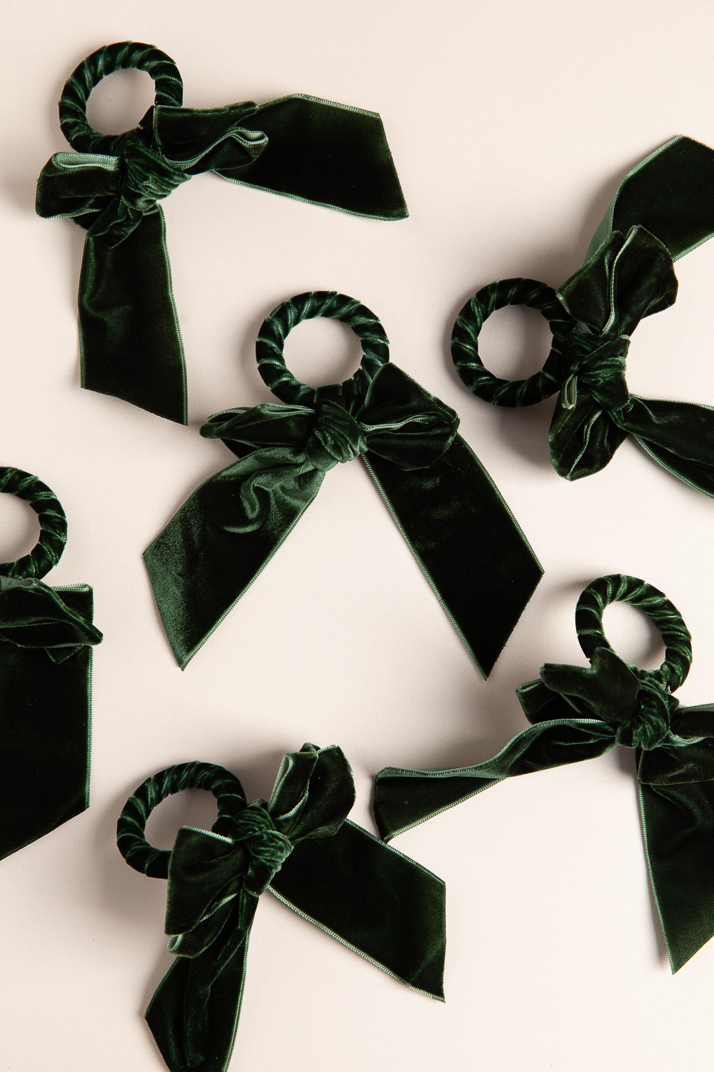 חבק פפיון ירוק