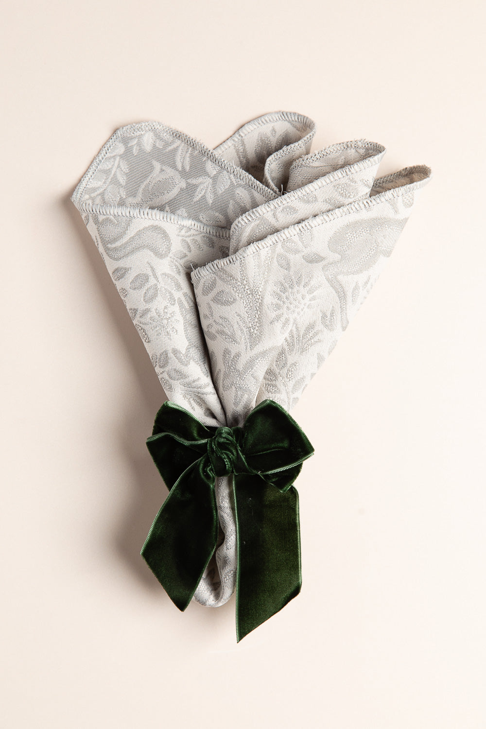 חבק פפיון ירוק