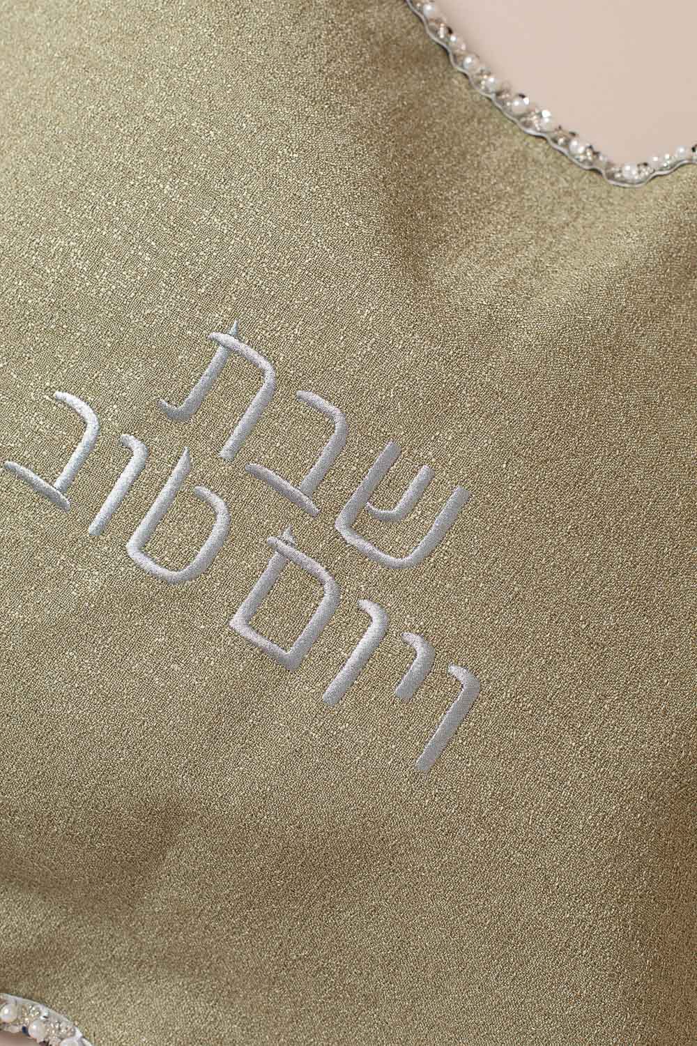 כ. חלה פשתן ירוק פייטים