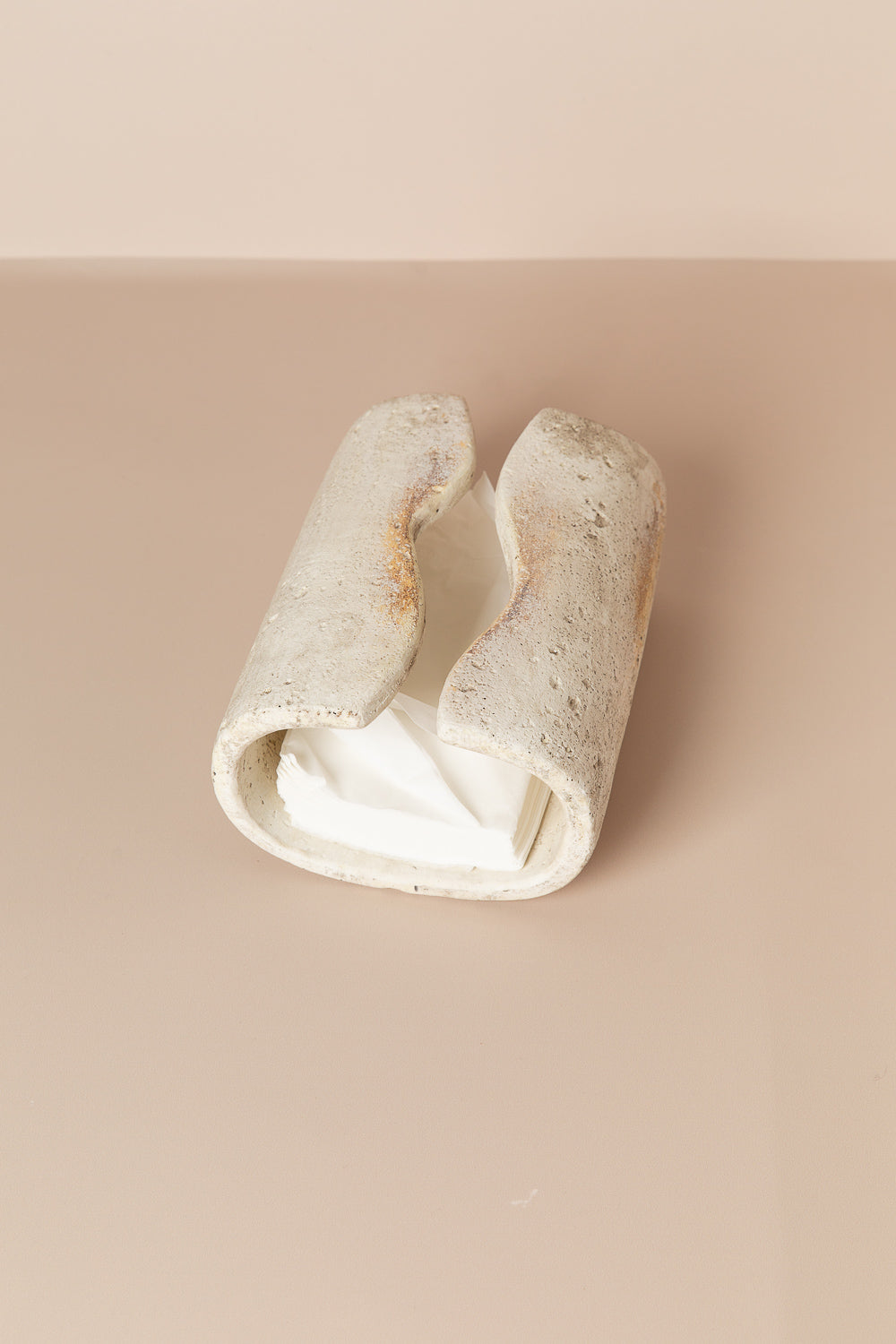 קופסת טישו שיש מעוגל