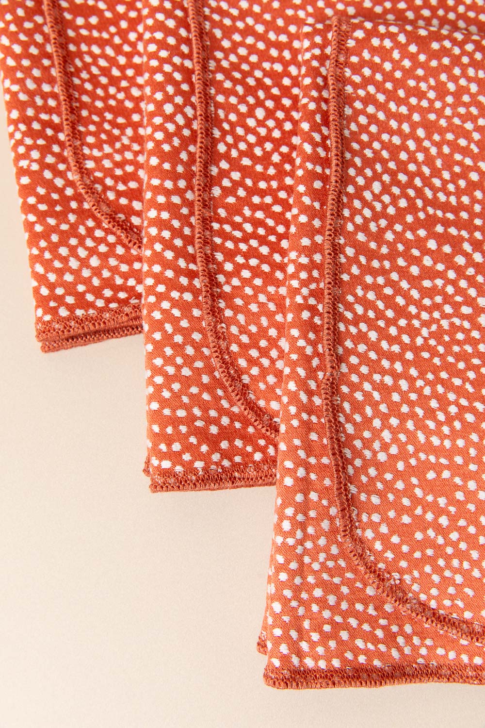 מפית דוטס אפרסק דו"צ