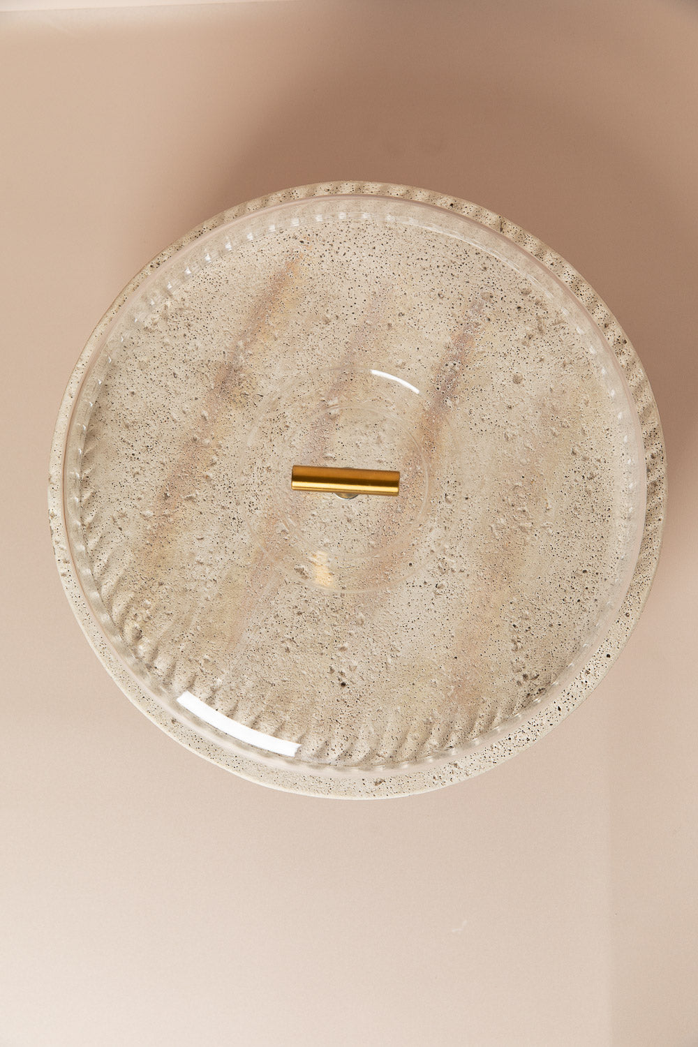 פעמון לעוגה על רגל- שיש וטרוורטין