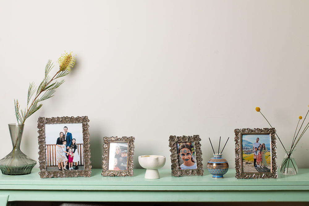 מסגרת לתמונה מתכת פרחים