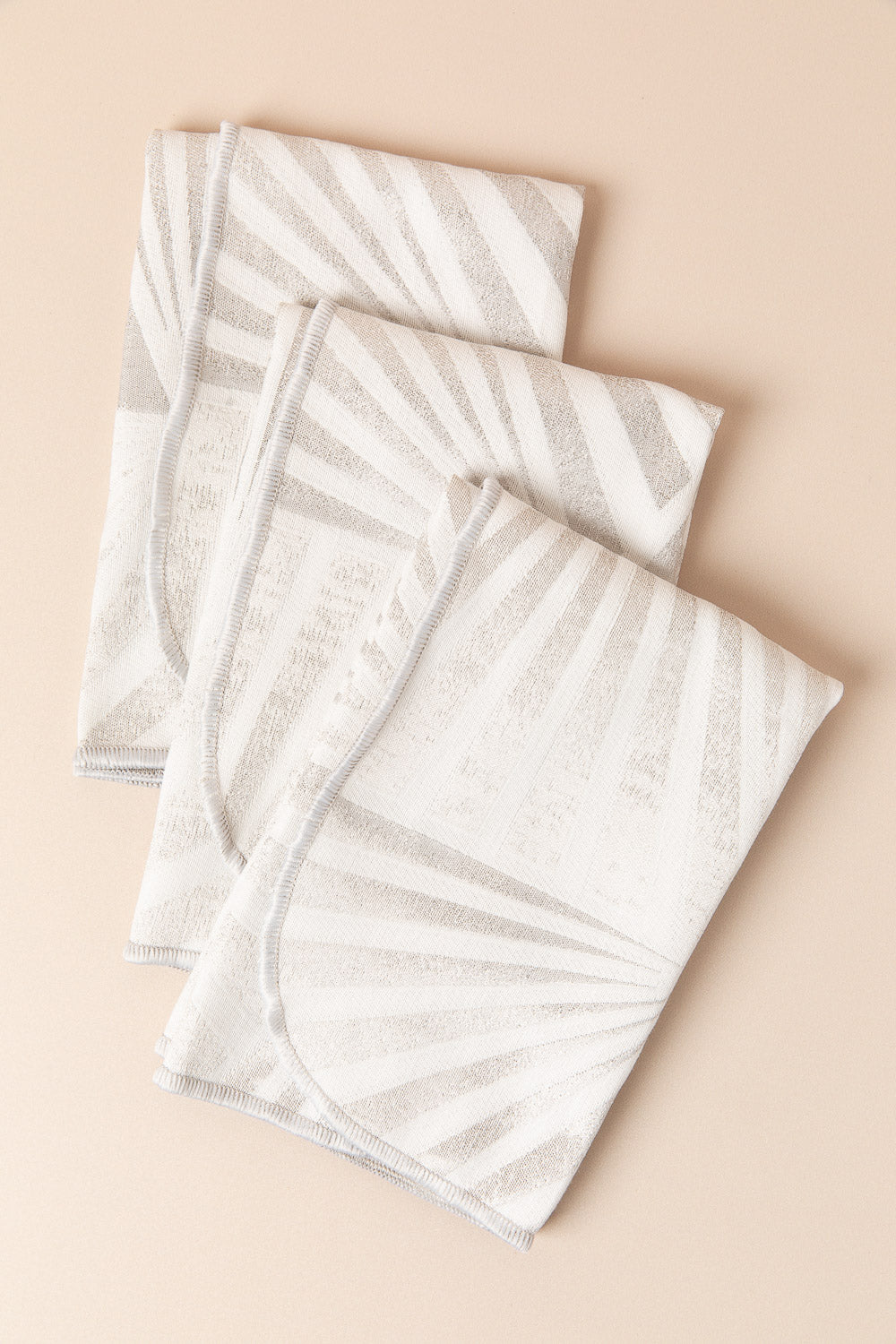 מפית היילו כסף