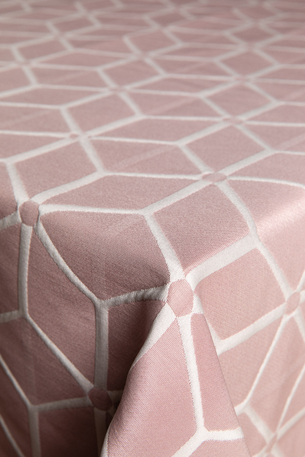 גאומטרי ורוד שמנת