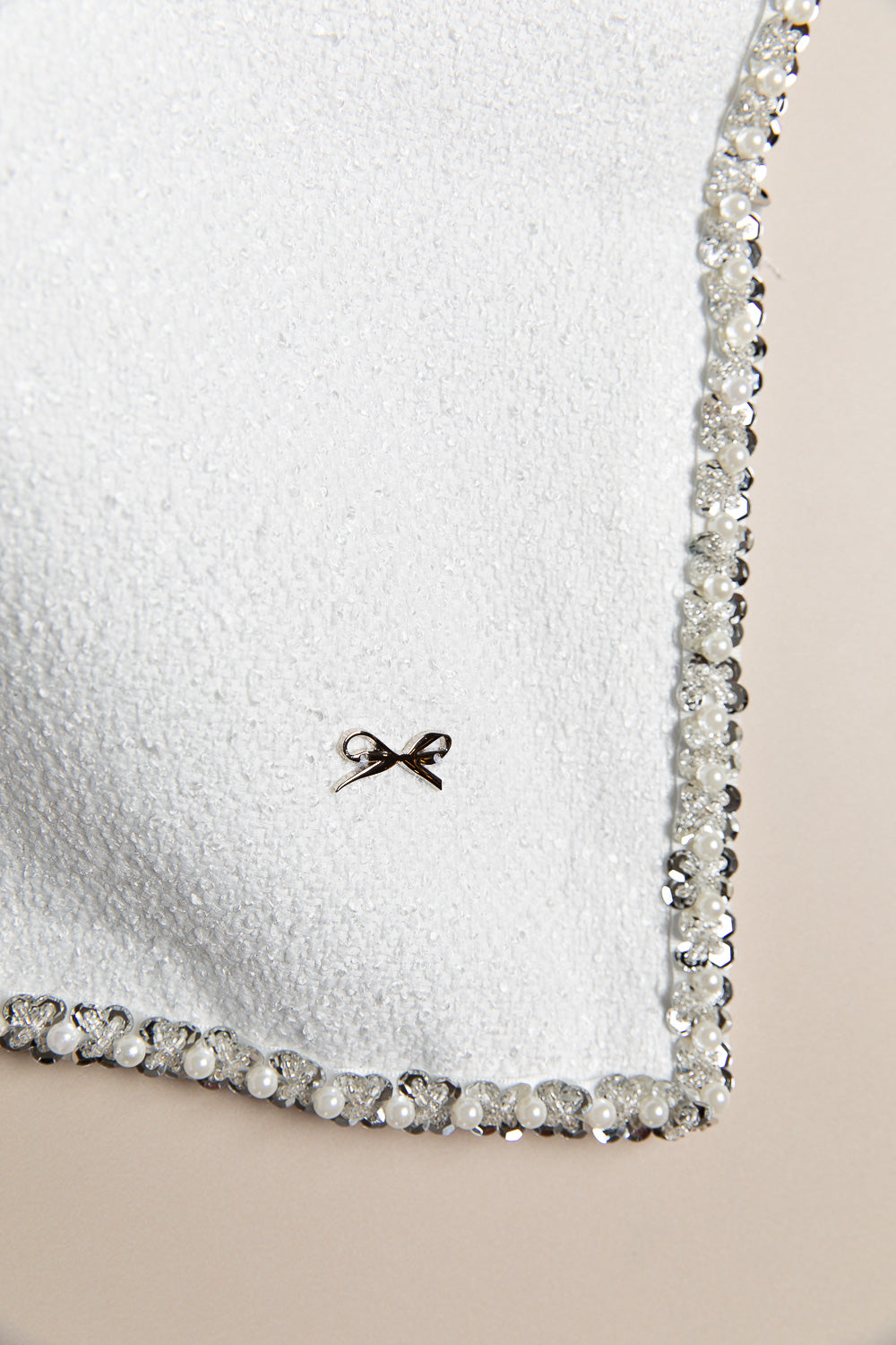 כ. חלה ליה לבן פייטים