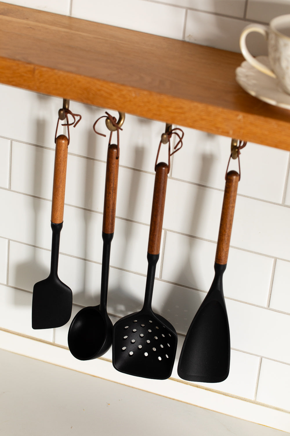 כלי ששת מצקת עץ וסיליקון