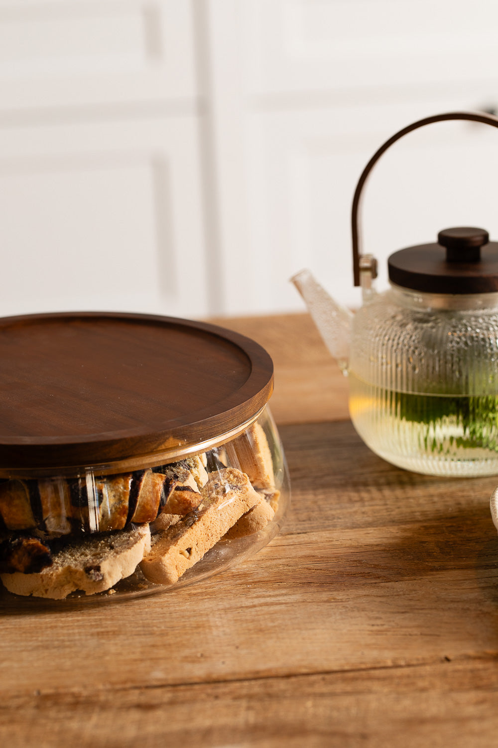 צנצנת עוגיות עץ