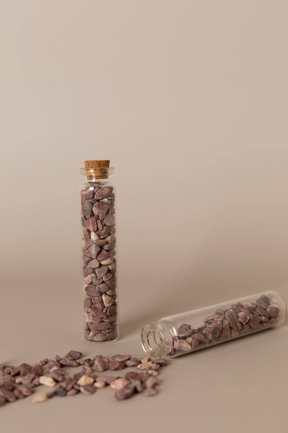 אבנים דקורטיביות גוון סגול (2)